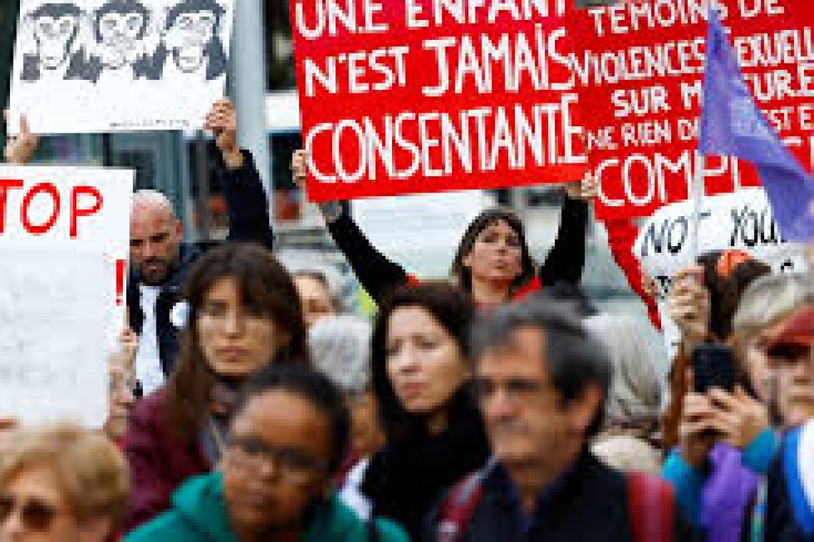 OMONDO SOCIÉTÉ - Violences sexuelles : des dizaines de manifestations devant les palais de justice aux quatre coins de la France